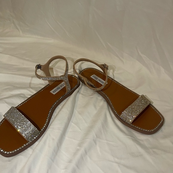 NEW Steve Madden Diamond Sandals - Picture 4 of 5